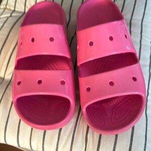 Crocs Sandals EUC